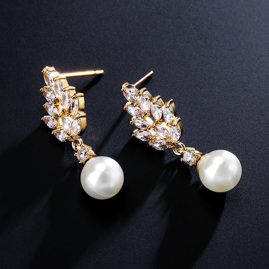 Stylish And Simple Personality Micro Inlaid Zircon Pearl Earrings