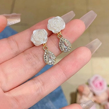 White Camellia Mosquito Coil No Pierced Female Earrings