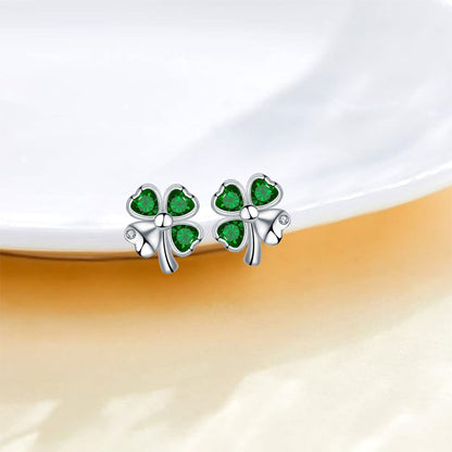A Set Of Four-leaf Clover Bracelets And Earrings For Women