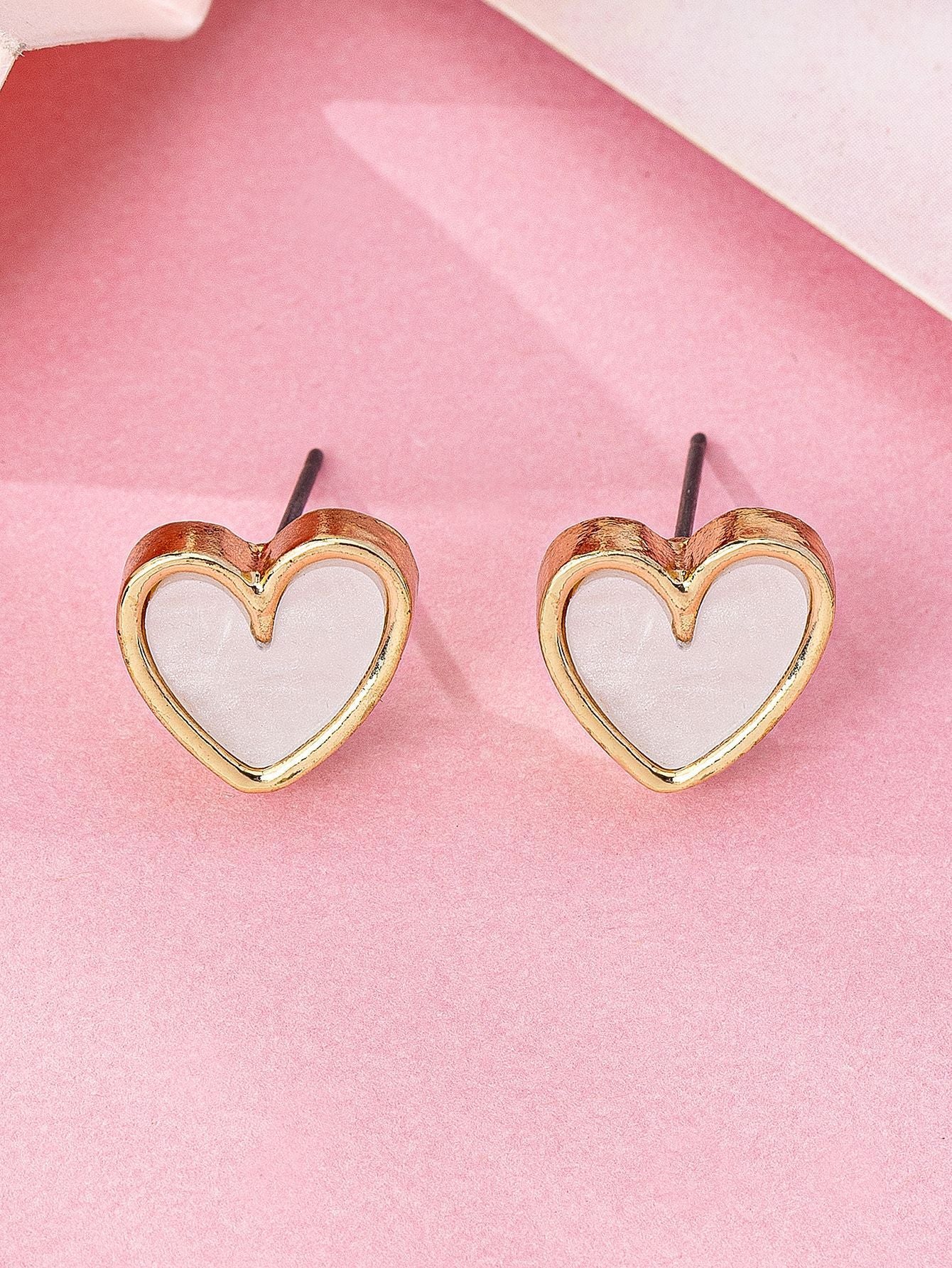 Daily Commuter Love Festival Women's Ear Studs
