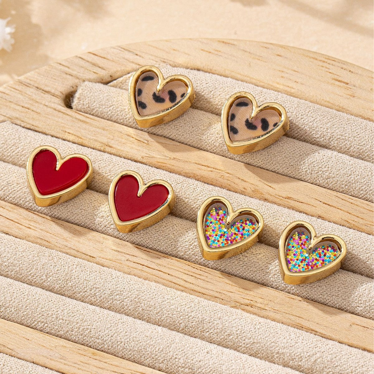 Daily Commuter Love Festival Women's Ear Studs