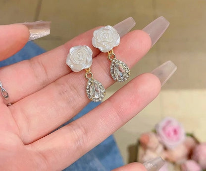 White Camellia Mosquito Coil No Pierced Female Earrings